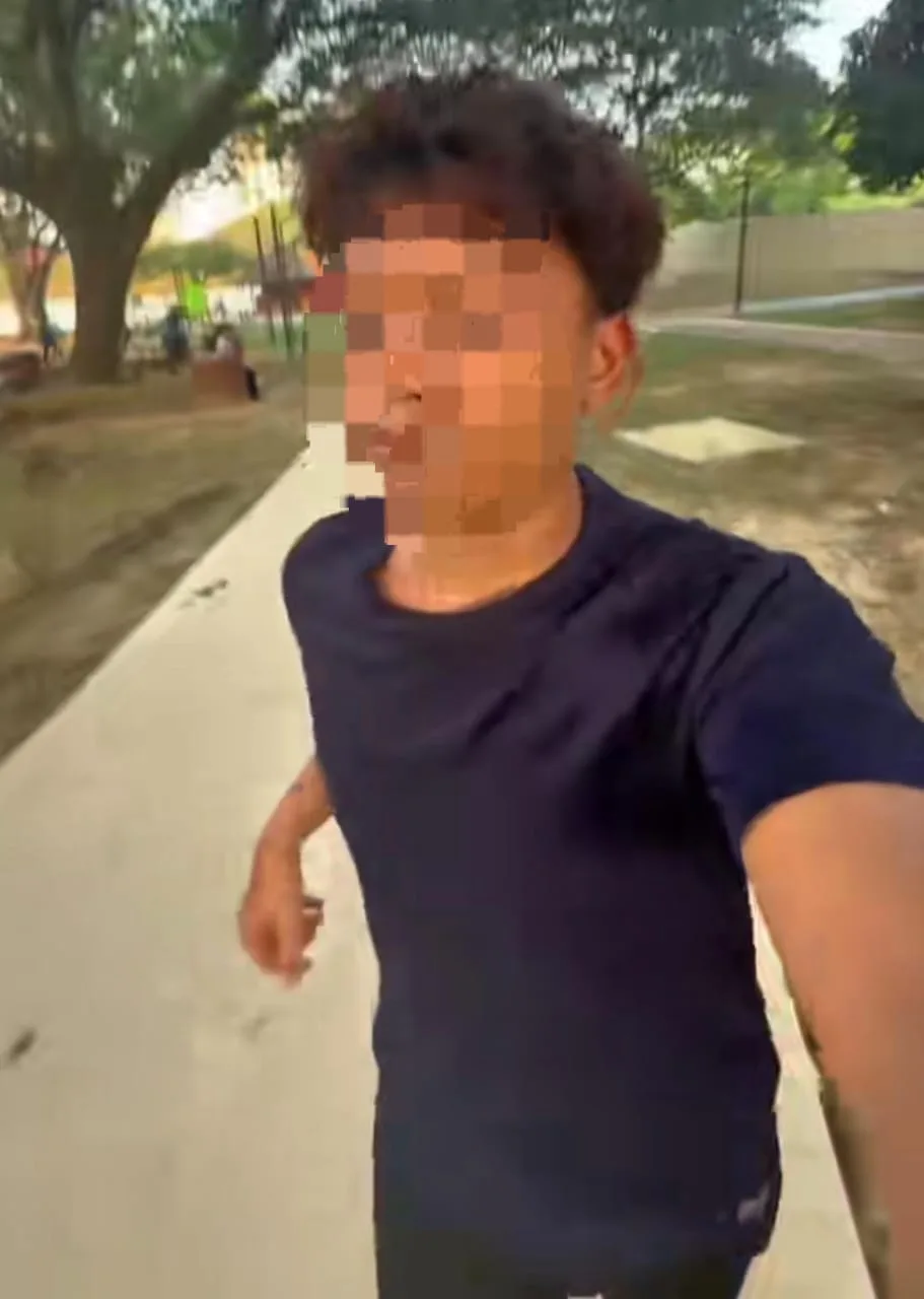Lelaki Buat Konten Mahu Cuba Sports Bra Hingga Staf Kedai Sukan Kurang Selesa