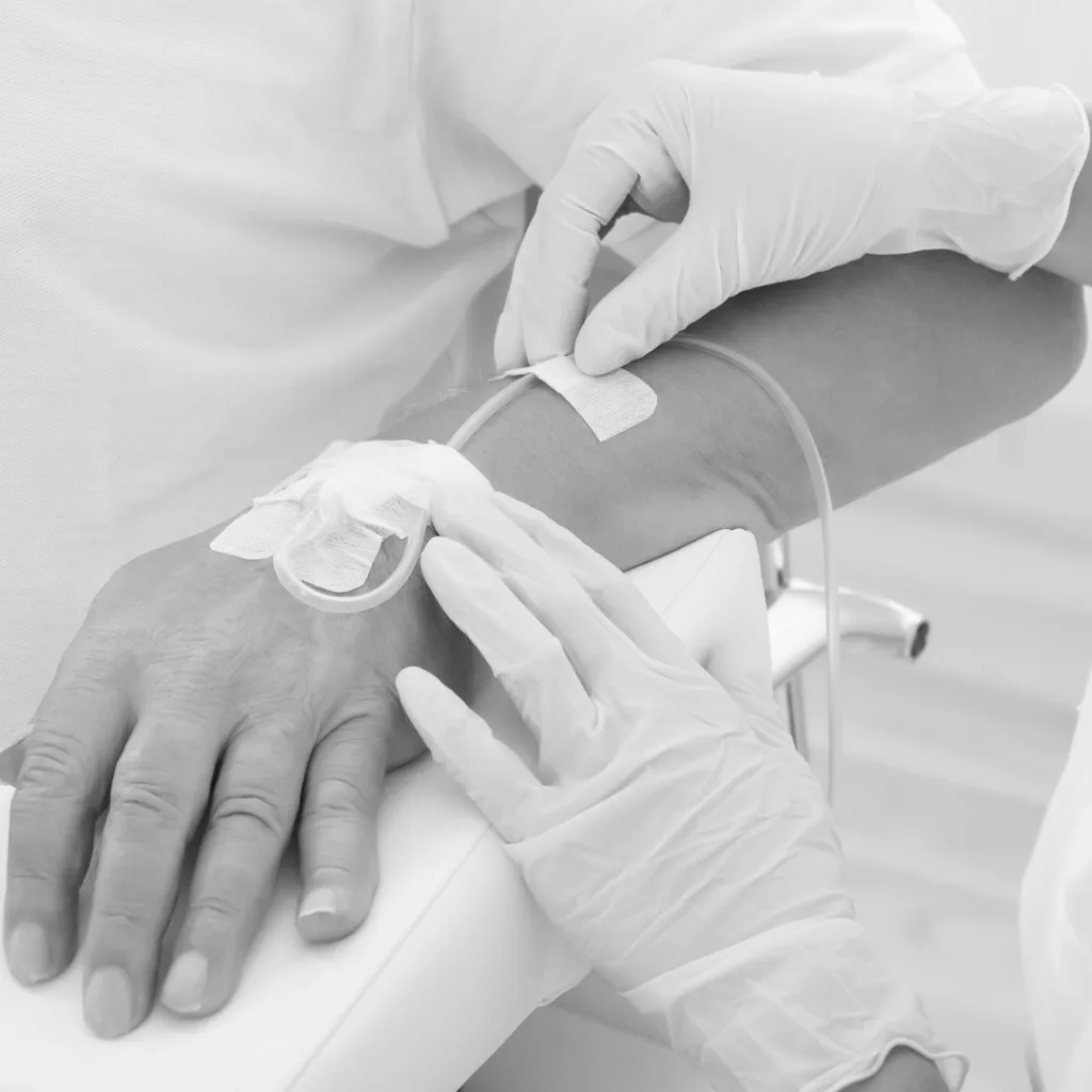 Bertengkar Dengan Patient, Ketua Jururawat Didakwa Inject Najis Dalam IV Drip