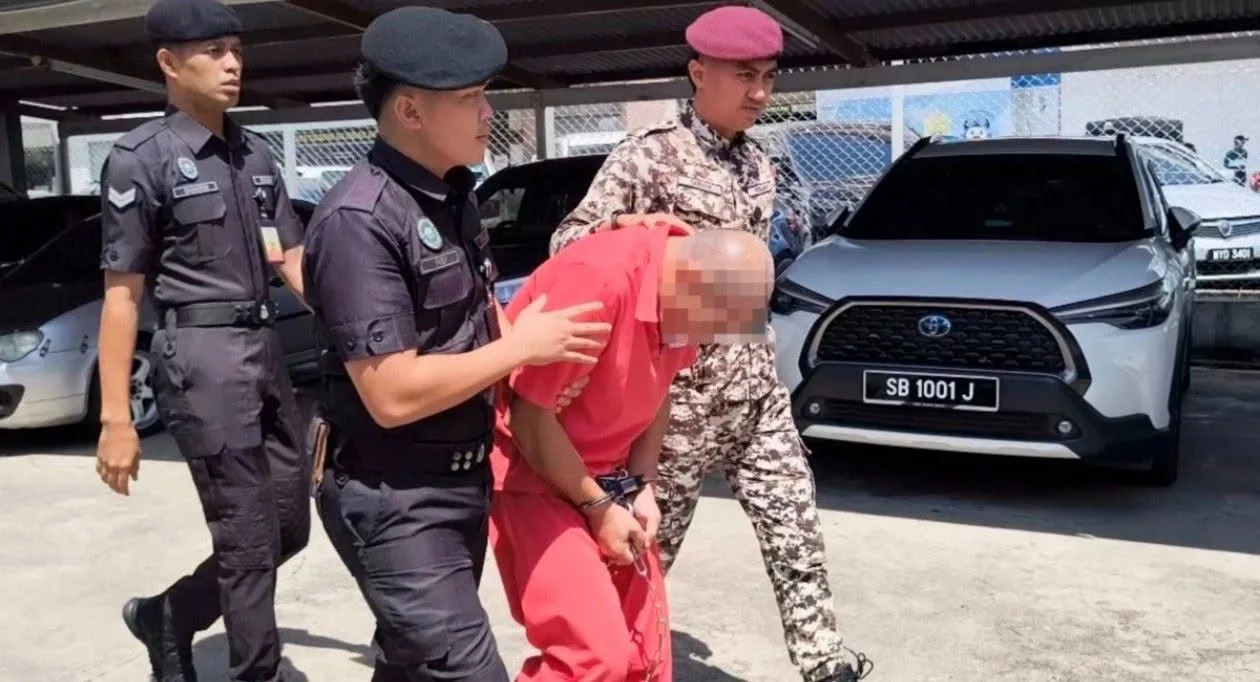 Ungkit Pengorbanan, Bapa Semak Jadual Cuti Kerja Anak & Lampias Nafsu Di Hotel