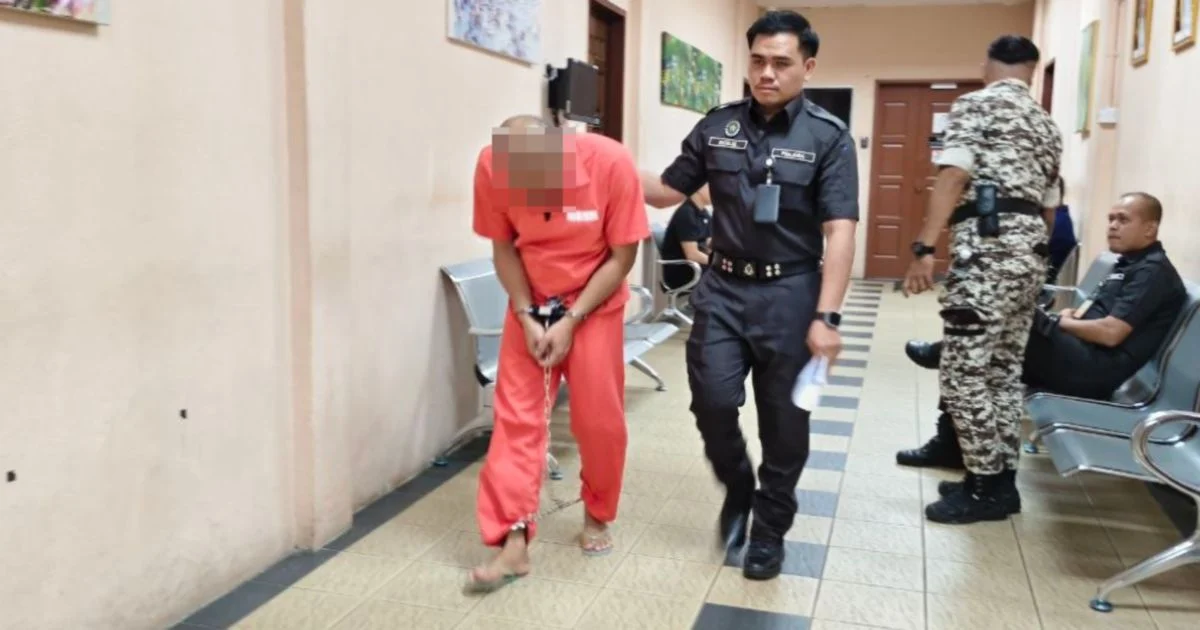 Ungkit Pengorbanan, Bapa Semak Jadual Cuti Kerja Anak & Lampias Nafsu Di Hotel