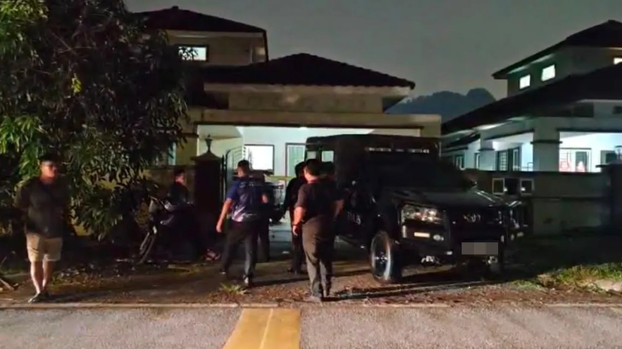 [PERAK] Ibu, Anak 11 & 12 Tahun Meninggal Dunia Di Rumah, Sisa Arang Ditemui