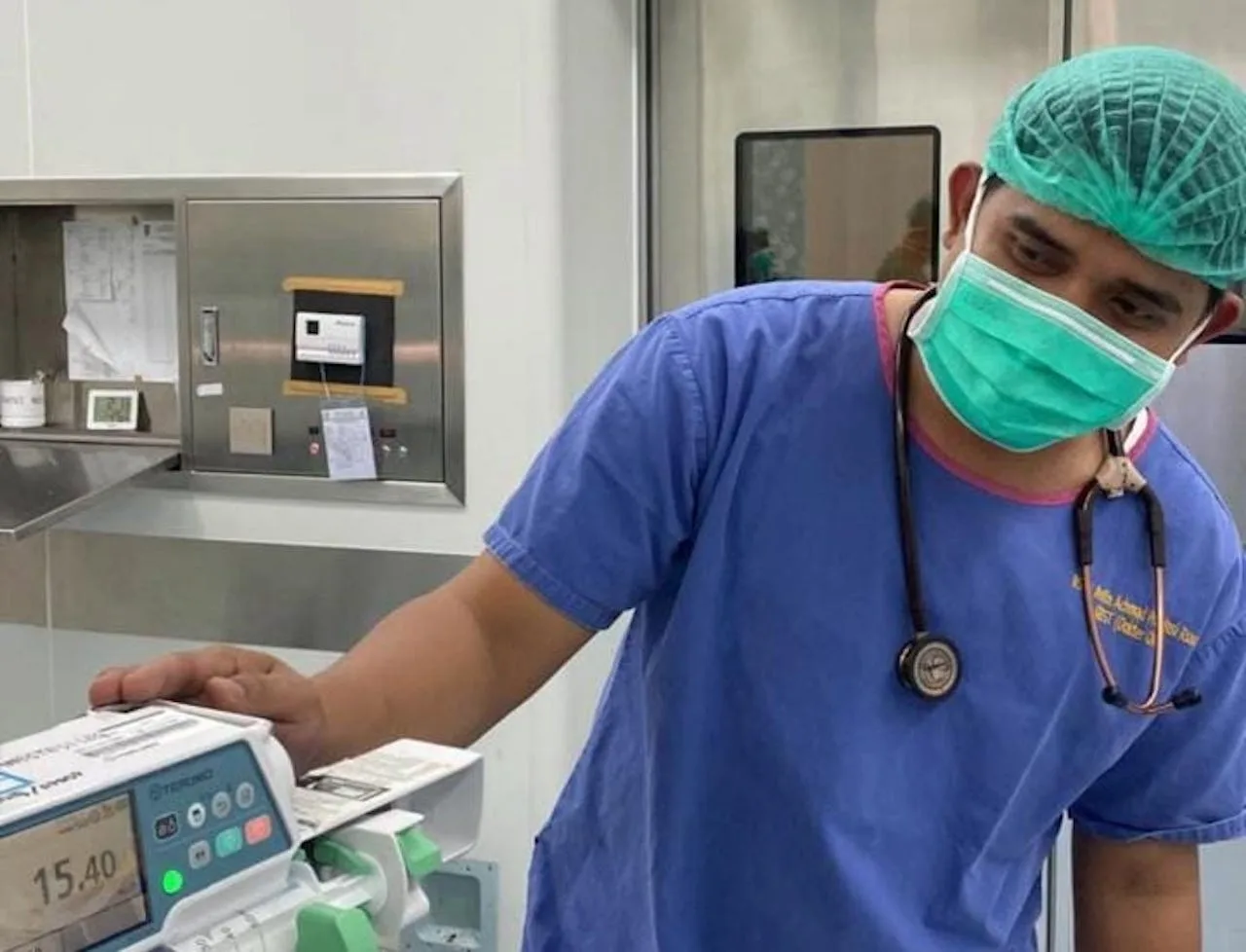 Ditemui Bersemut Tepi Hospital, Doktor Inject Diri Sendiri, Tertekan Isu Hutang