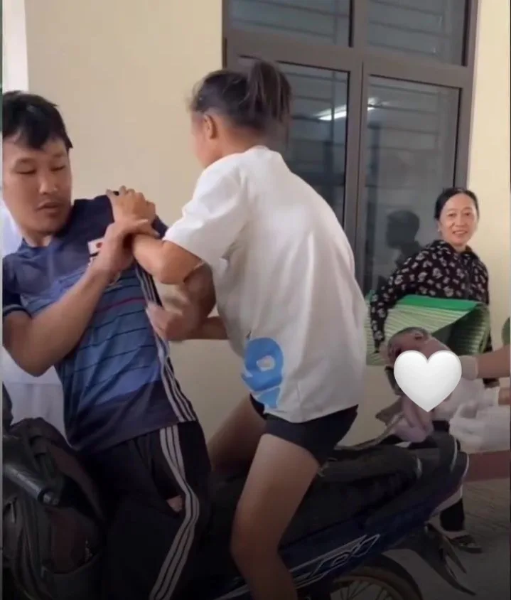 Tak Sempat Masuk Labour Room, Isteri Terberanak Secara Berdiri Atas Motosikal