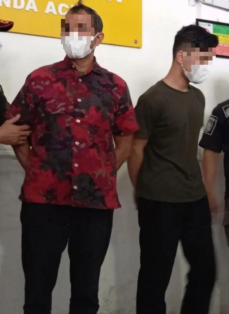 Penjawat Awat Dicekup Berduaan Dalam Bilik Dengan Pelajar, Tilam Lipat Ditemui